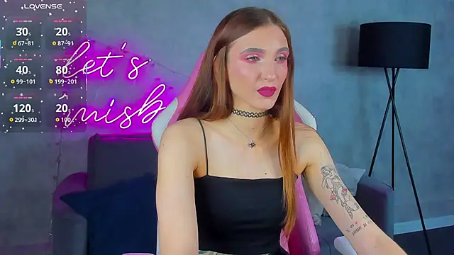Snapshot of Alisha_Green chatting on June 22, 2026, 9:17 am Alisha Green online show from June 22, 2026, 9:17 am
