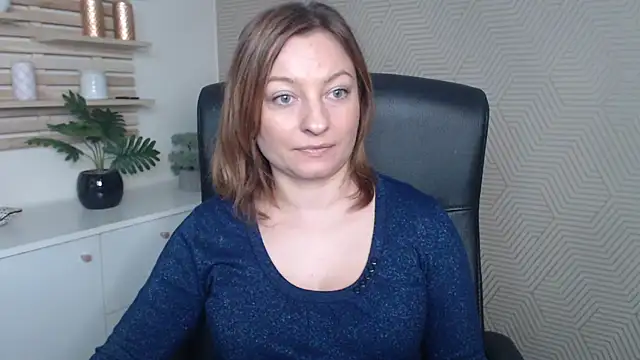 Snapshot of angelaSamt chatting on November 29, 2025, 7:52 am angelaSamt online show from November 29, 2025, 7:52 am