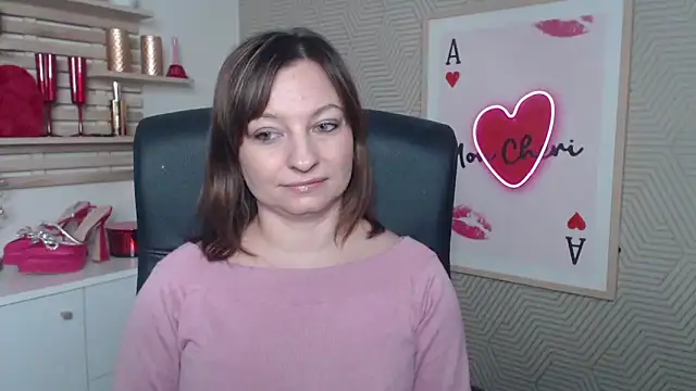 Snapshot of angelaSamt chatting on February 18, 2026, 6:44 am angelaSamt online show from February 18, 2026, 6:44 am