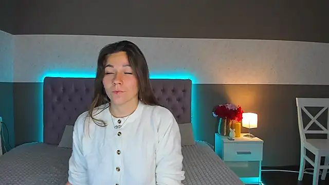 ElissGlow online show from October 5, 2025, 5:09 am