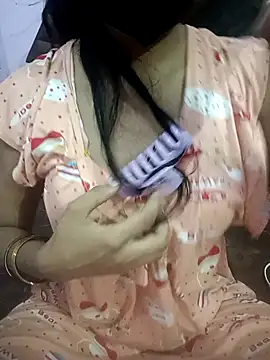 Snapshot of Alina-khan chatting on September 27, 2025, 5:41 pm Alina-khan online show from September 27, 2025, 5:41 pm