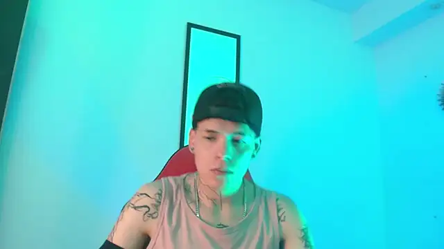 Anhonymus  online show from September 19, 2025, 3:54 am