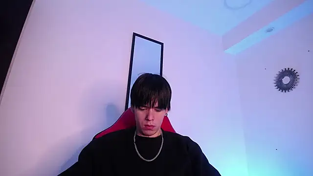 Anhonymus  online show from November 10, 2025, 3:44 am