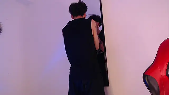 Anhonymus  online show from September 11, 2025, 4:56 am