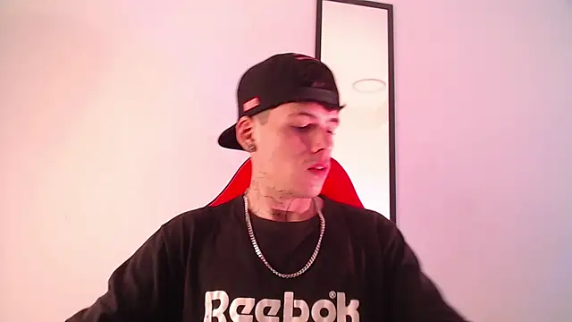 Anhonymus  online show from September 24, 2025, 1:28 pm