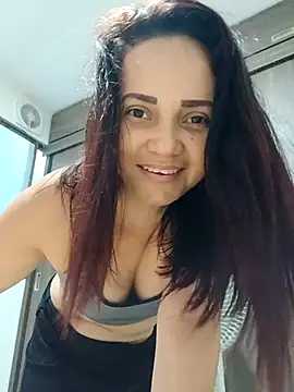 Snapshot of Amanda39 chatting on February 21, 2026, 2:30 pm Amanda39 online show from February 21, 2026, 2:30 pm