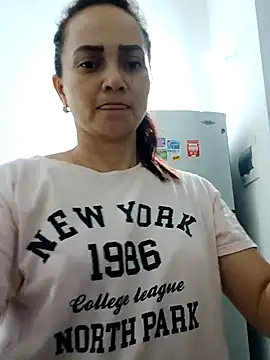 Snapshot of Amanda39 chatting on March 1, 2026, 11:49 pm Amanda39 online show from March 1, 2026, 11:49 pm