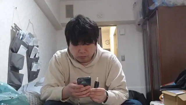 Snapshot of raterate555 chatting on March 6, 2026, 10:21 am raterate555 online show from March 6, 2026, 10:21 am