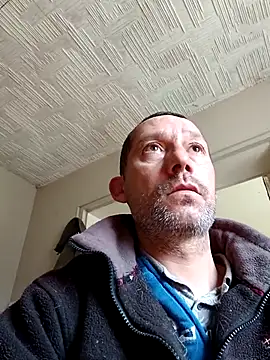 Snapshot of frederic198 chatting on April 3, 2026, 12:44 pm frederic198 online show from April 3, 2026, 12:44 pm