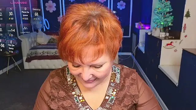 Kira Kenett online show from December 22, 2025, 8:36 am