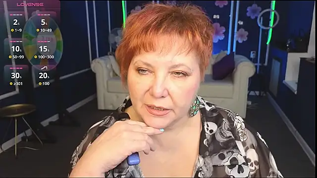 Kira Kenett online show from October 9, 2025, 7:53 am