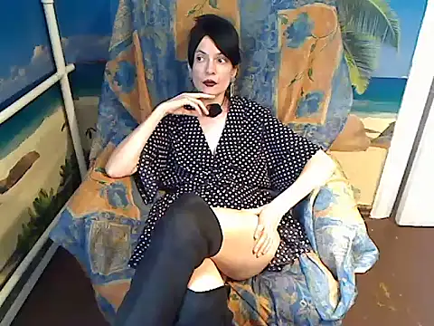 Snapshot of Bastet12 chatting on June 16, 2026, 11:54 am Bastet12 online show from June 16, 2026, 11:54 am