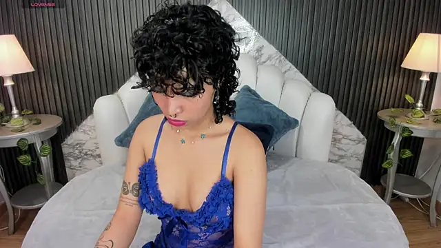 Snapshot of DaniCollinn_ chatting on November 3, 2025, 7:39 pm DaniCollinn online show from November 3, 2025, 7:39 pm