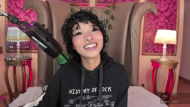 DaniCollinn  online show from January 8, 2026, 1:06 pm