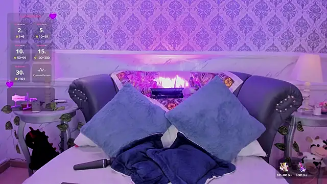 Snapshot of DaniCollinn_ chatting on March 22, 2026, 12:40 pm DaniCollinn online show from March 22, 2026, 12:40 pm