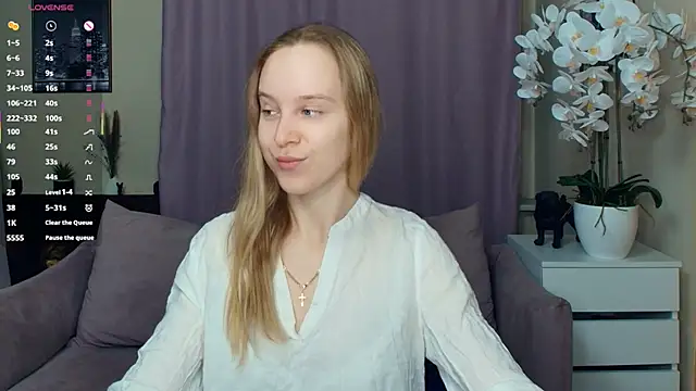 SoonMoor online show from February 19, 2026, 7:11 pm