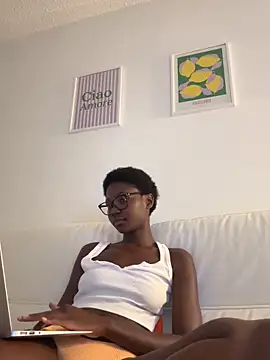 ebonysweetyy online show from September 8, 2025, 4:06 pm