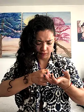 Snapshot of Paris_11 chatting on November 11, 2025, 2:23 pm Paris 11 online show from November 11, 2025, 2:23 pm