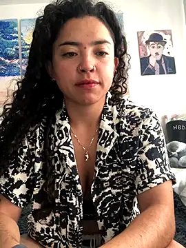 Snapshot of Paris_11 chatting on October 24, 2025, 12:04 pm Paris 11 online show from October 24, 2025, 12:04 pm