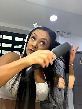 Snapshot of TiffanyyLam chatting on September 30, 2025, 11:27 am TiffanyyLam online show from September 30, 2025, 11:27 am