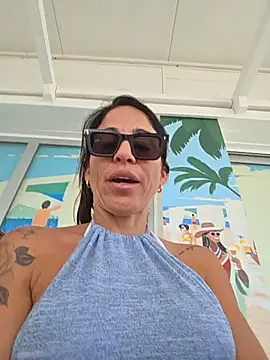 sexy7883 online show from June 26, 2026, 10:43 am