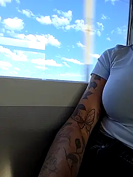 sexy7883 online show from May 28, 2026, 5:59 am
