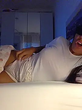 sexy7883 online show from July 11, 2026, 6:03 am