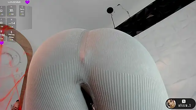 Snapshot of alizza_ chatting on October 15, 2025, 11:51 am alizza online show from October 15, 2025, 11:51 am