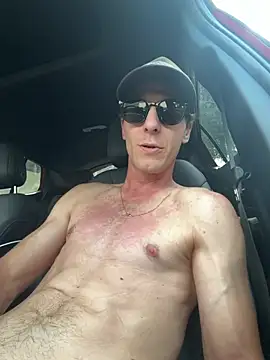 Snapshot of Badstepson33 chatting on July 30, 2026, 8:41 pm Badstepson33 online show from July 30, 2026, 8:41 pm