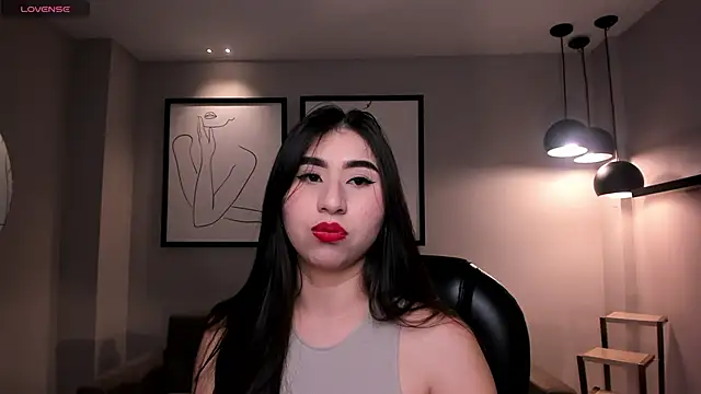 Snapshot of MayaMoretti_ chatting on November 7, 2025, 3:22 am MayaMoretti online show from November 7, 2025, 3:22 am