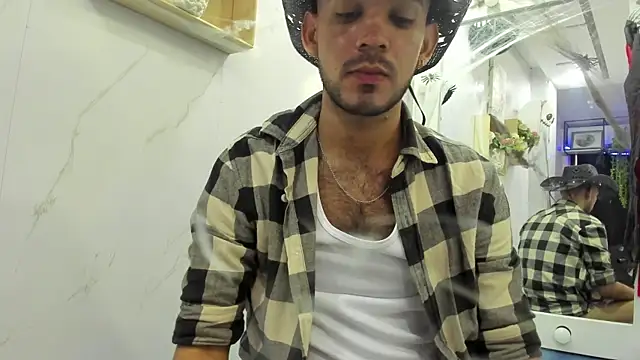 Snapshot of EthanGrey chatting on October 22, 2025, 11:31 am EthanGrey online show from October 22, 2025, 11:31 am