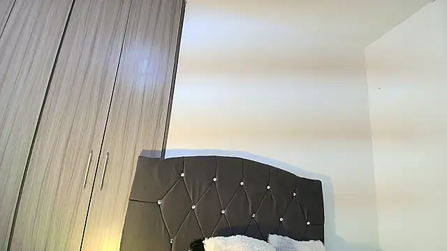 Ruby Whispers online show from November 22, 2025, 12:15 pm