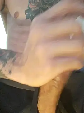 Skate012 online show from March 17, 2026, 5:49 pm