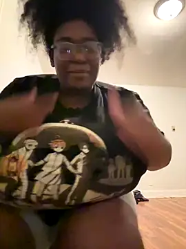 Snapshot of bunbun420247 chatting on November 9, 2025, 1:31 am bunbun420247 online show from November 9, 2025, 1:31 am