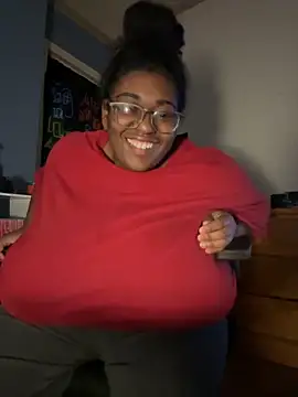 Snapshot of bunbun420247 chatting on November 21, 2025, 2:32 am bunbun420247 online show from November 21, 2025, 2:32 am