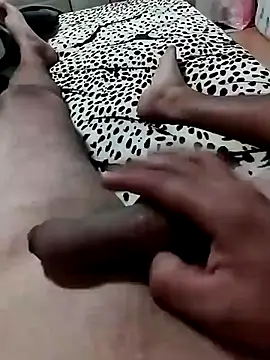 couplebest1 online show from September 28, 2025, 1:56 am