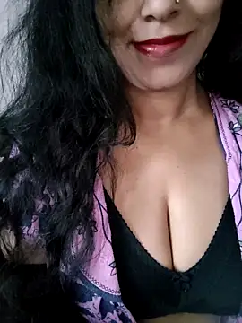 Deepa Sharma143 online show from October 16, 2025, 1:36 am