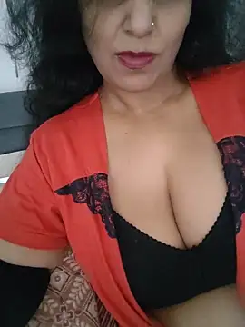 Deepa Sharma143 online show from June 7, 2026, 1:22 am