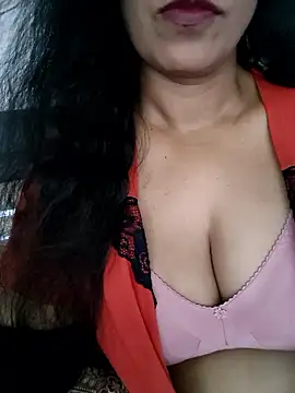 Deepa Sharma143 online show from April 28, 2026, 2:27 am
