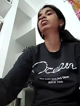 Snapshot of Hot-Soniya2 chatting on November 2, 2025, 8:36 pm Hot-Soniya2 online show from November 2, 2025, 8:36 pm