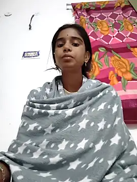 Snapshot of Hot-Soniya2 chatting on November 7, 2025, 3:33 am Hot-Soniya2 online show from November 7, 2025, 3:33 am