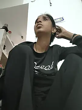 Snapshot of Hot-Soniya2 chatting on November 11, 2025, 5:02 am Hot-Soniya2 online show from November 11, 2025, 5:02 am