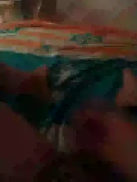 Snapshot of quieresleche1 chatting on November 17, 2025, 6:34 pm quieresleche1 online show from November 17, 2025, 6:34 pm