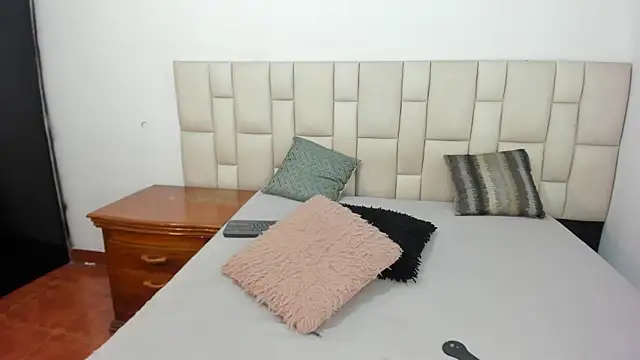 Snapshot of BiancaMoreti chatting on April 11, 2026, 5:26 am BiancaMoreti online show from April 11, 2026, 5:26 am