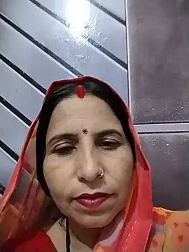 Snapshot of Hot_liya54 chatting on July 6, 2026, 8:21 am Hot liya54 online show from July 6, 2026, 8:21 am