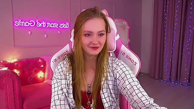 AgataFoxley online show from December 1, 2025, 7:09 am