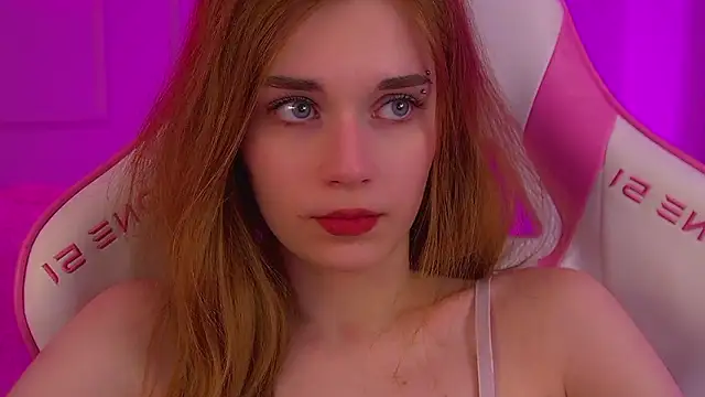 MelissaBauch online show from February 3, 2026, 3:04 am