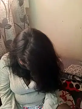 HAANNIAA online show from November 20, 2025, 11:44 am