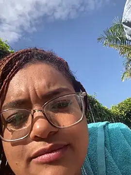 Snapshot of Hill_Brownie chatting on December 14, 2025, 1:28 pm Hill Brownie online show from December 14, 2025, 1:28 pm