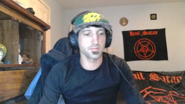 Snapshot of Ardokks chatting on November 6, 2025, 4:27 am Ardokks online show from November 6, 2025, 4:27 am